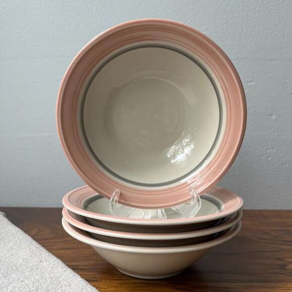 The Bay 4 Stoneware Bowls Pink Dusty Rose Pattern Japan 6.5" - Picture 1 of 7